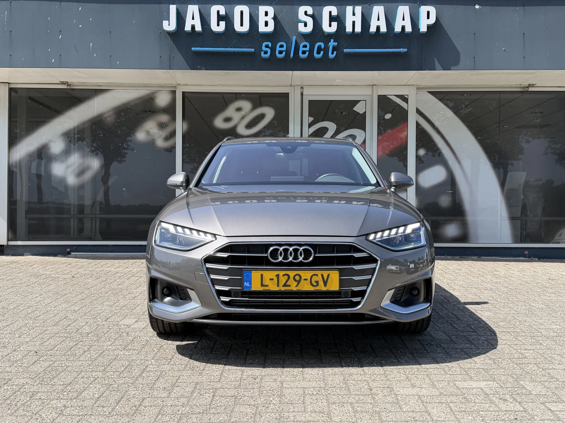Hoofdafbeelding Audi A4