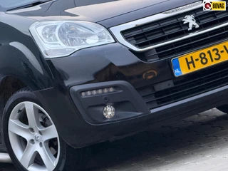 Peugeot Partner Tepee 1.2 PureTech 110pk Active - Noir Onyx - Cruise/Camera/Navigatie