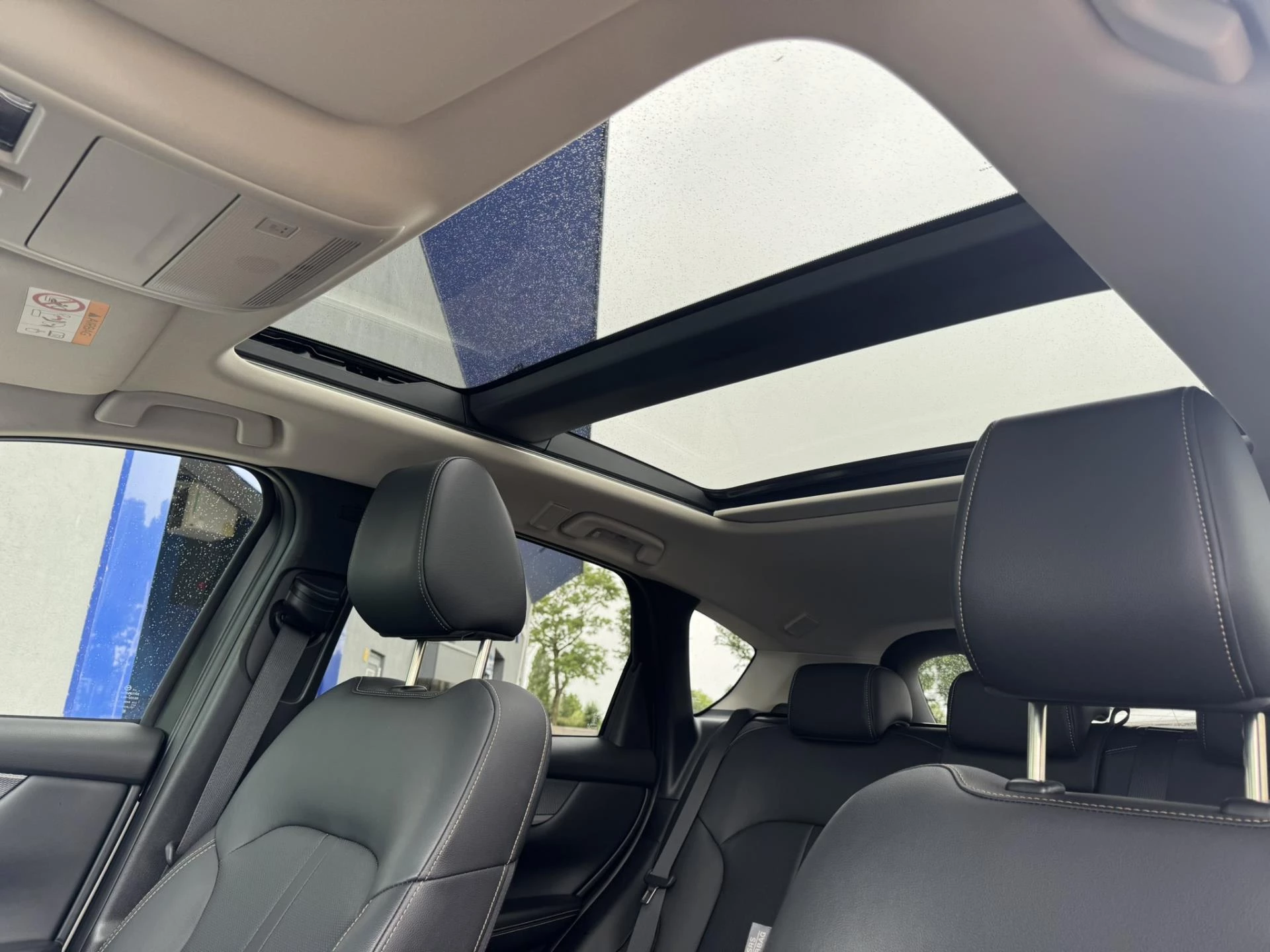 Hoofdafbeelding Mazda CX-60