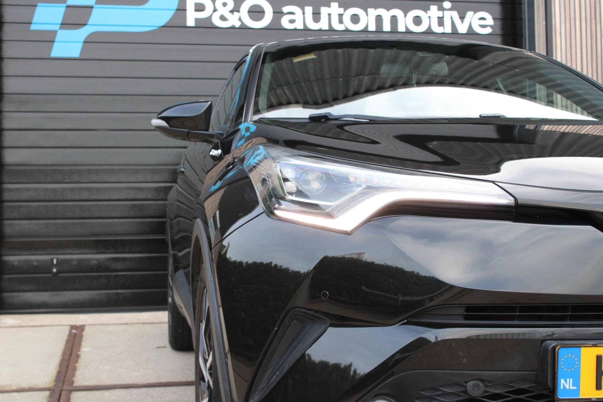 Hoofdafbeelding Toyota C-HR