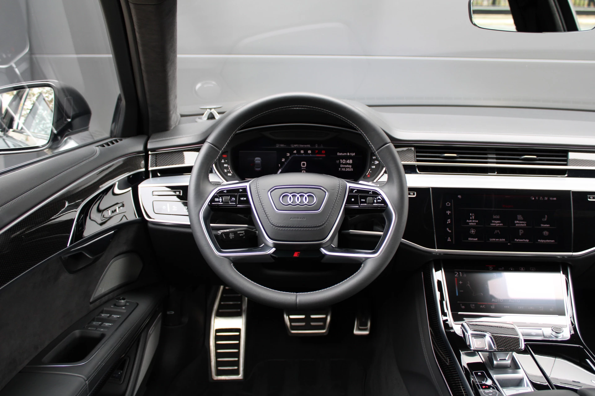 Hoofdafbeelding Audi S8