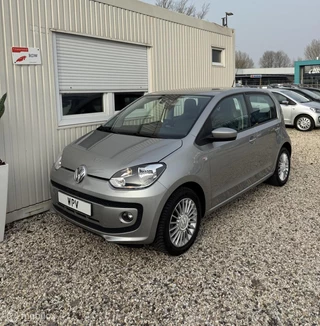 Volkswagen Up! 1.0 High up! Navigatie Stoelverwarming Airco