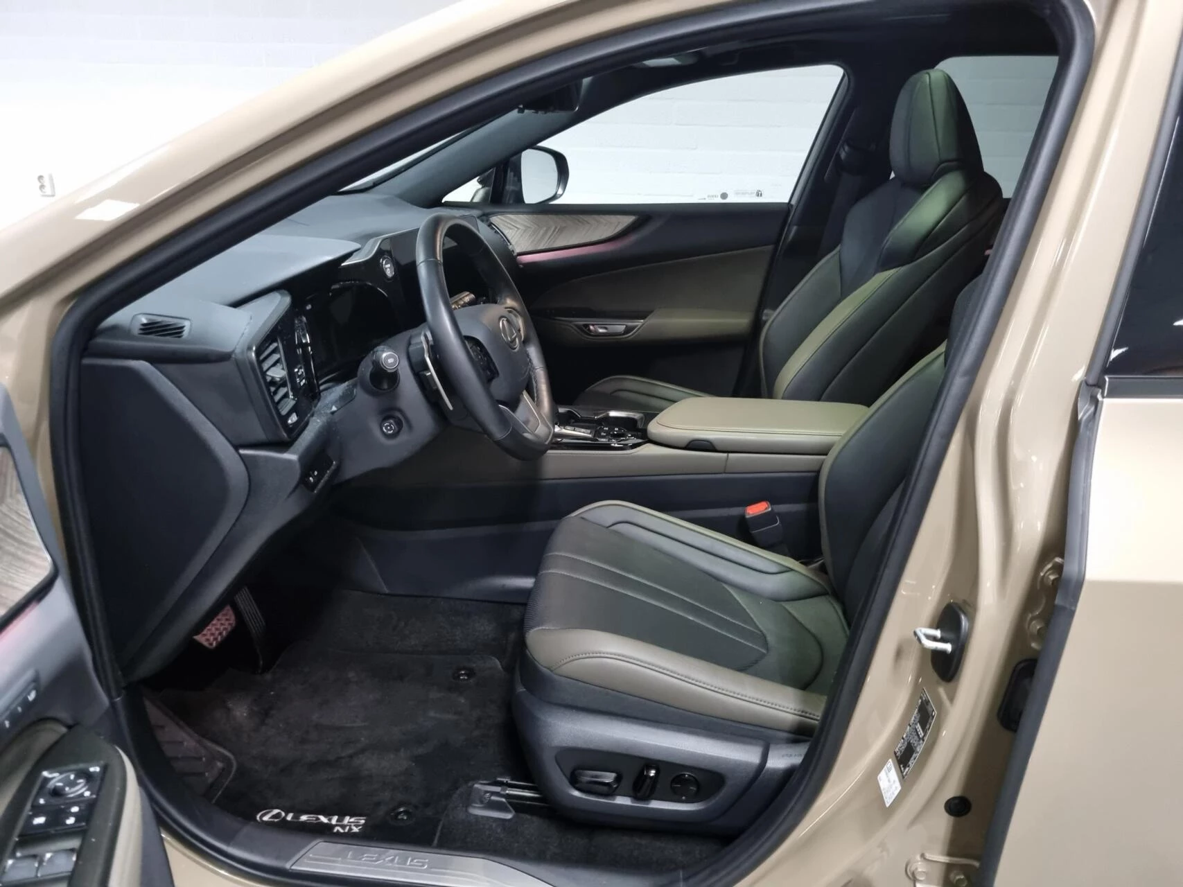 Hoofdafbeelding Lexus NX