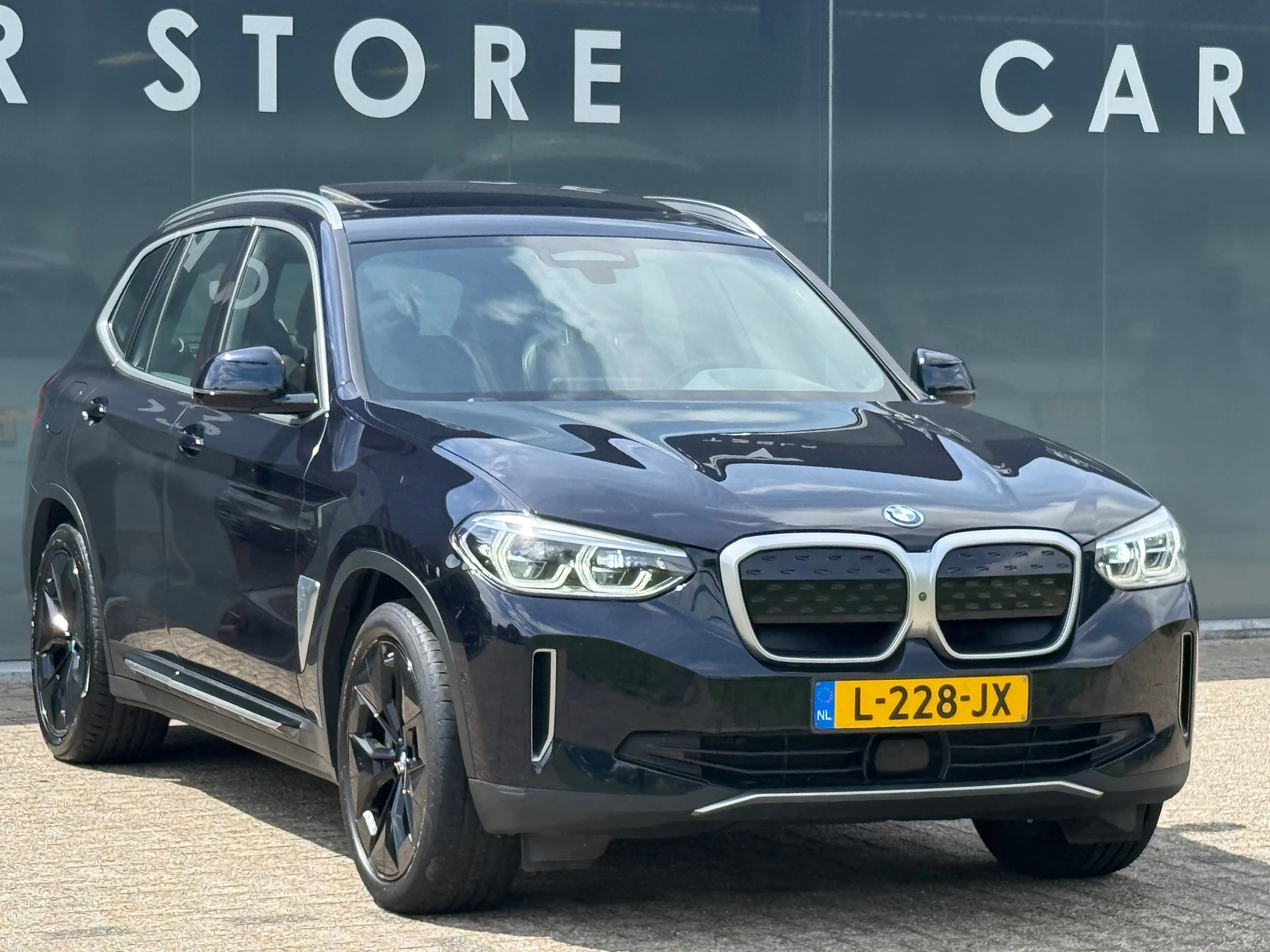 Hoofdafbeelding BMW iX3