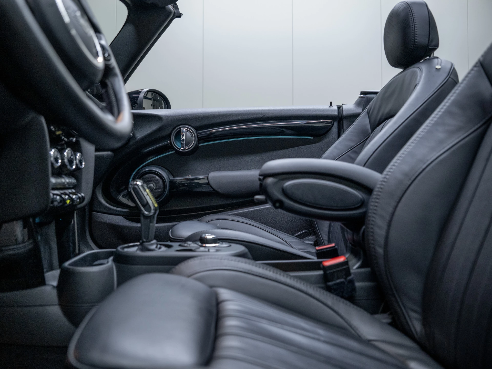 Hoofdafbeelding MINI Cabrio