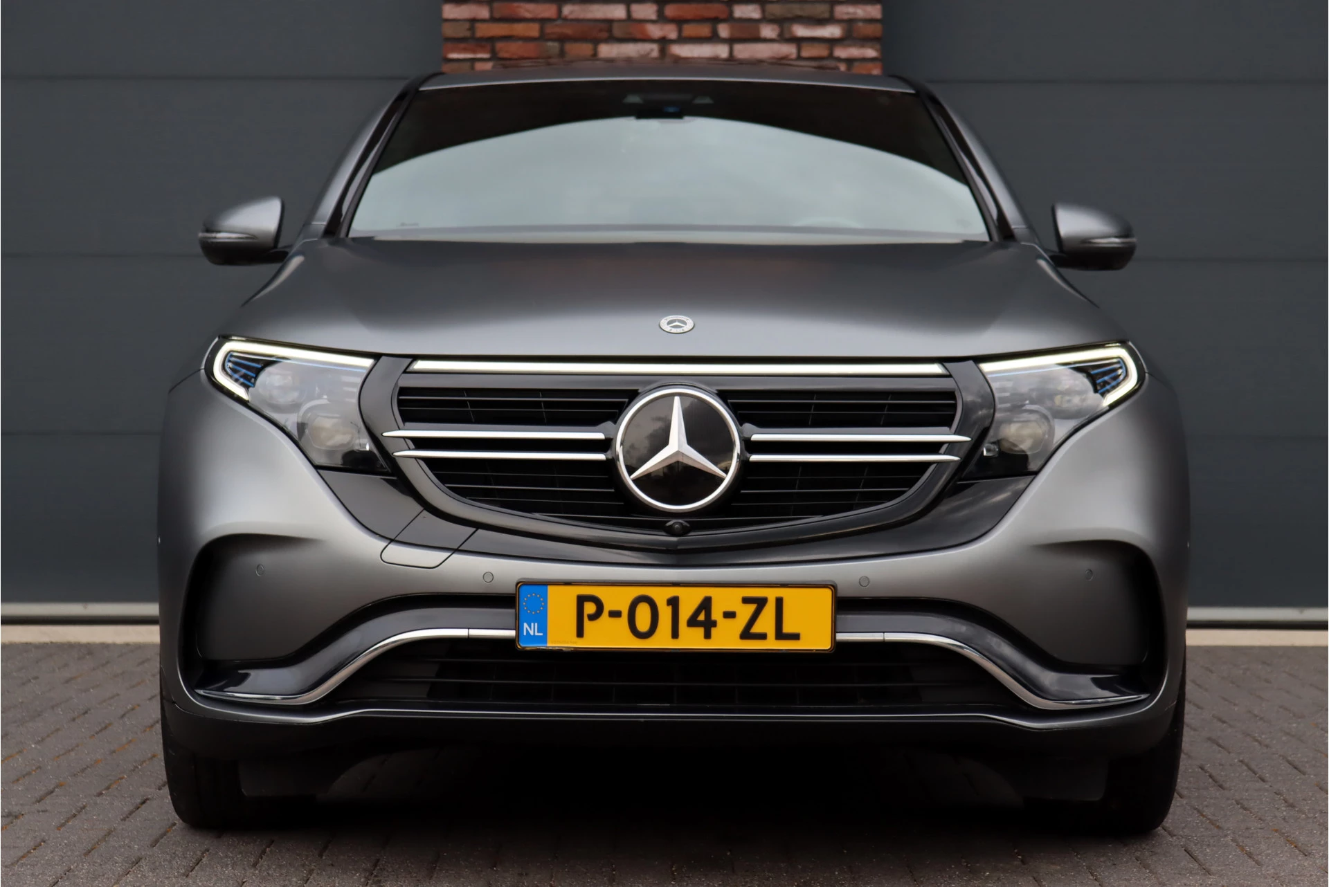 Hoofdafbeelding Mercedes-Benz EQC