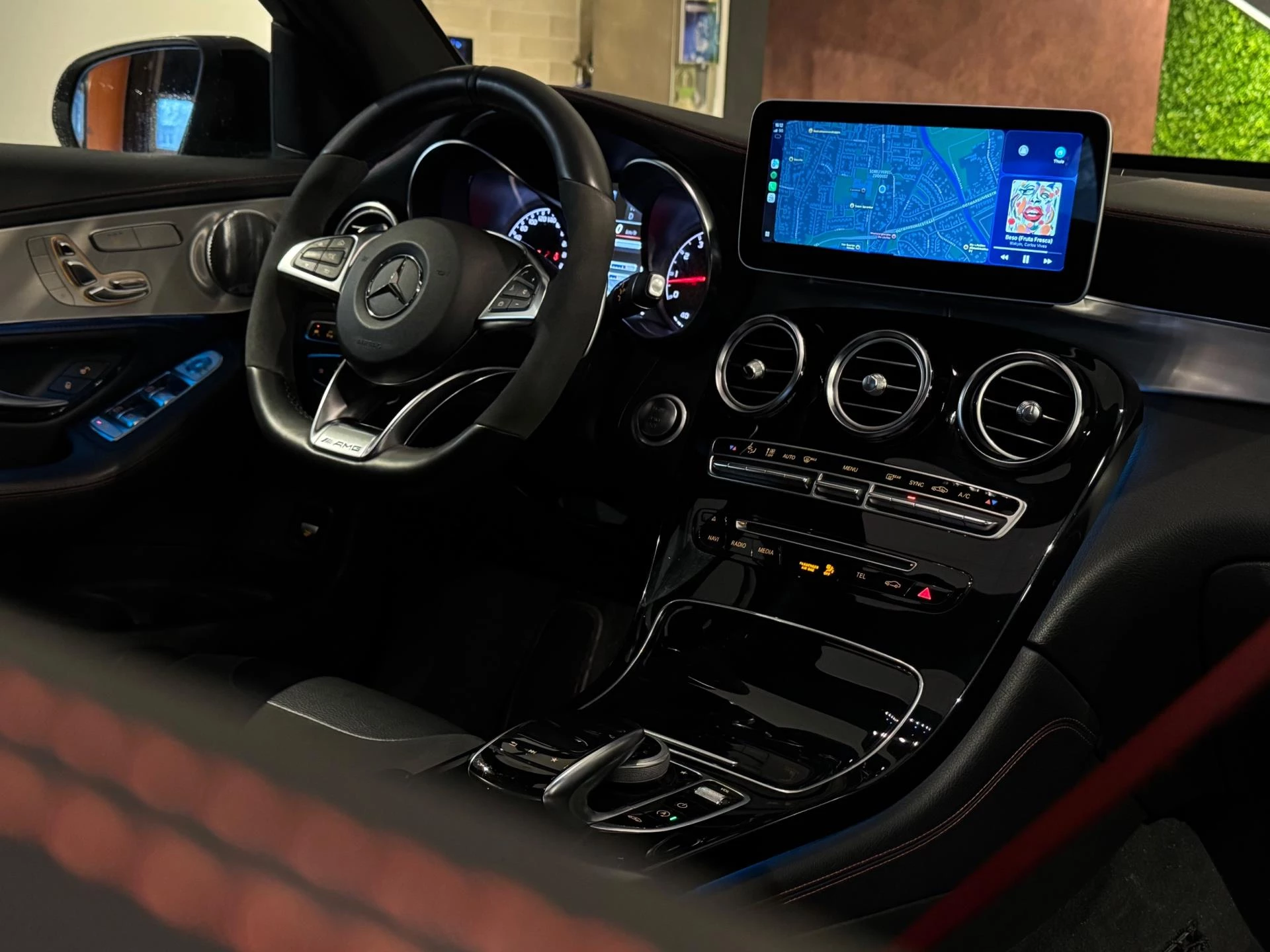 Hoofdafbeelding Mercedes-Benz GLC