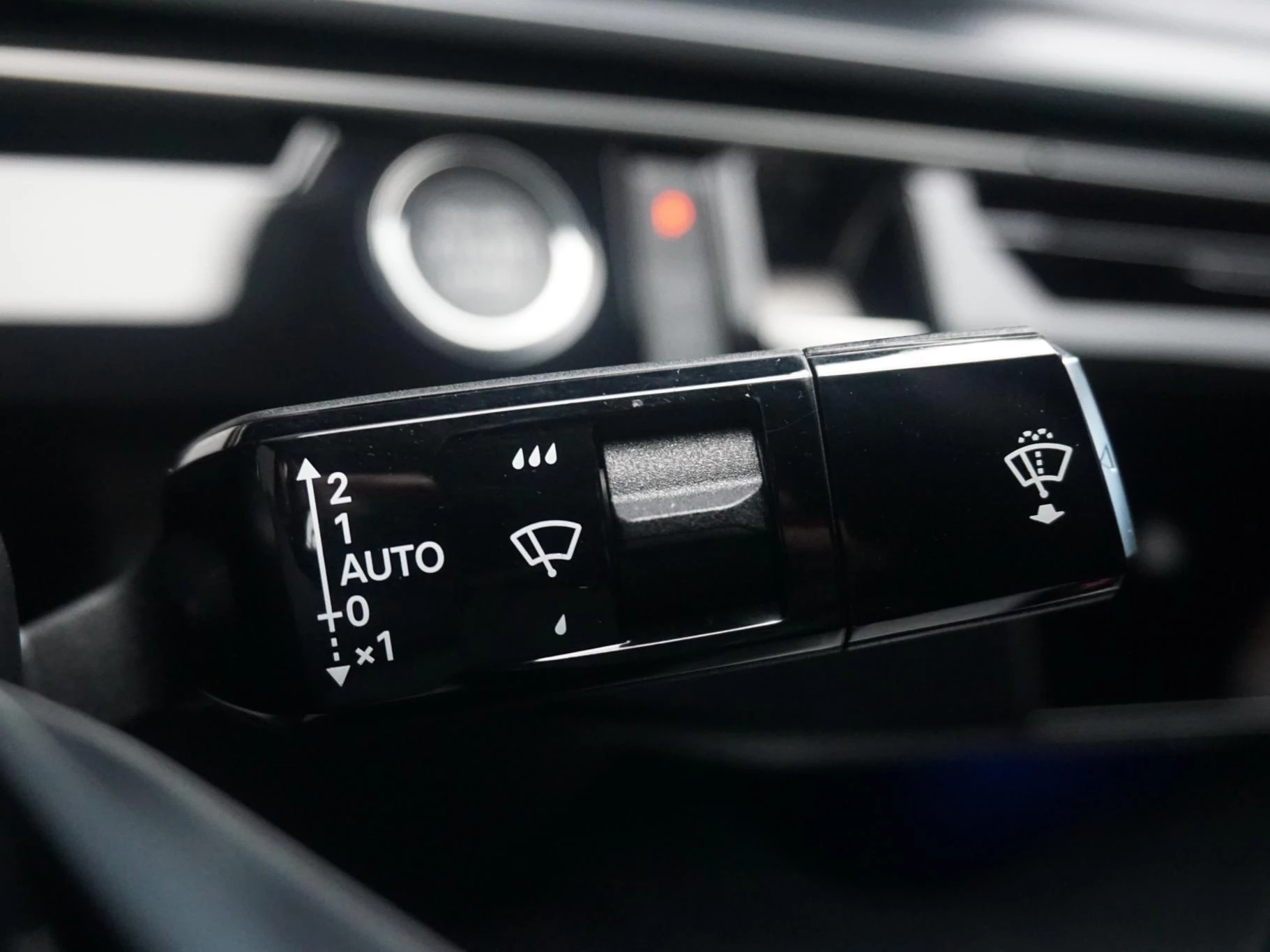 Hoofdafbeelding Peugeot e-3008