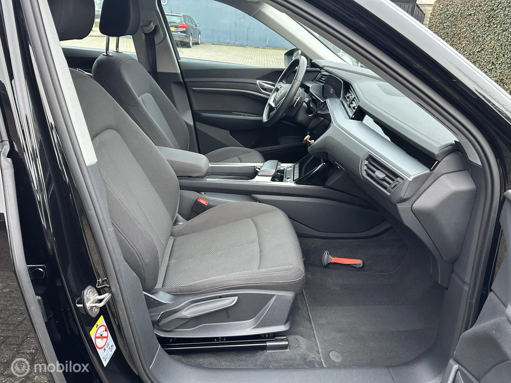 Hoofdafbeelding Audi e-tron