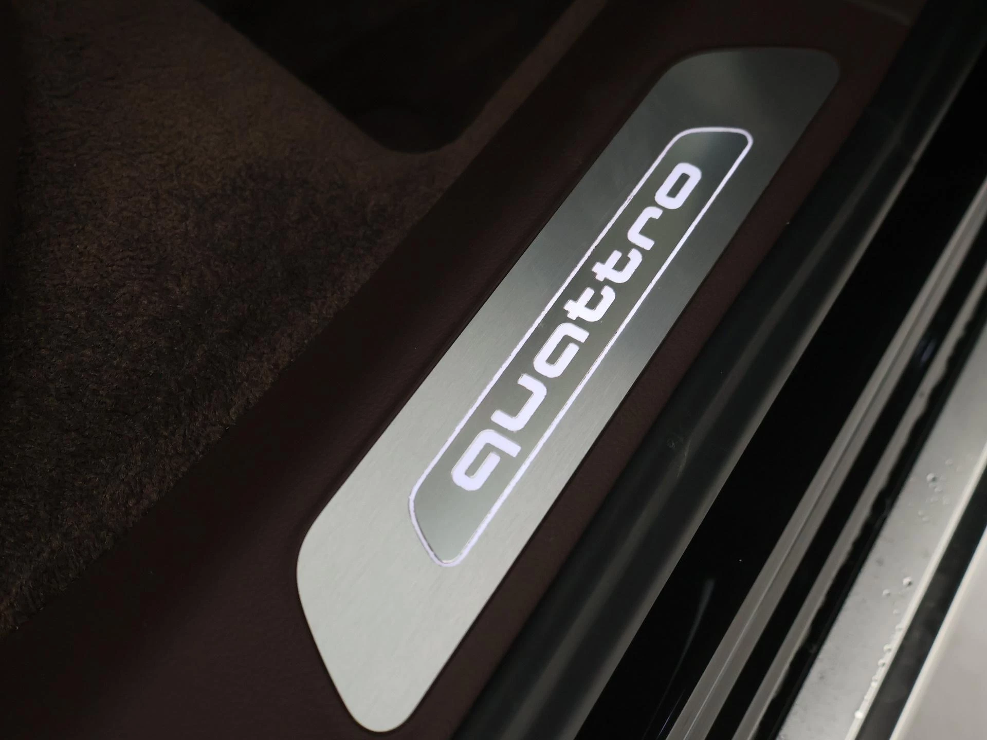 Hoofdafbeelding Audi A8