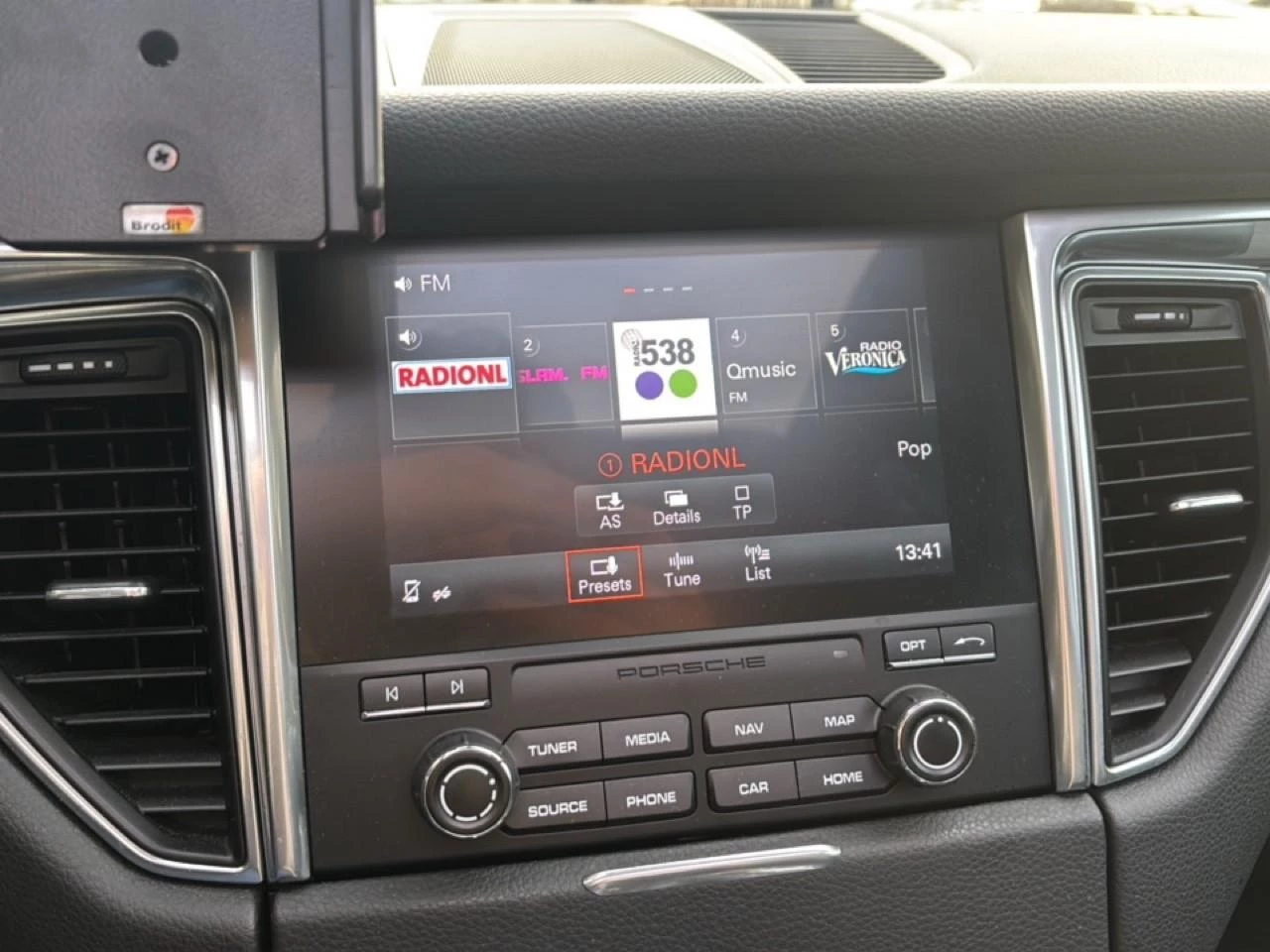 Hoofdafbeelding Porsche Macan