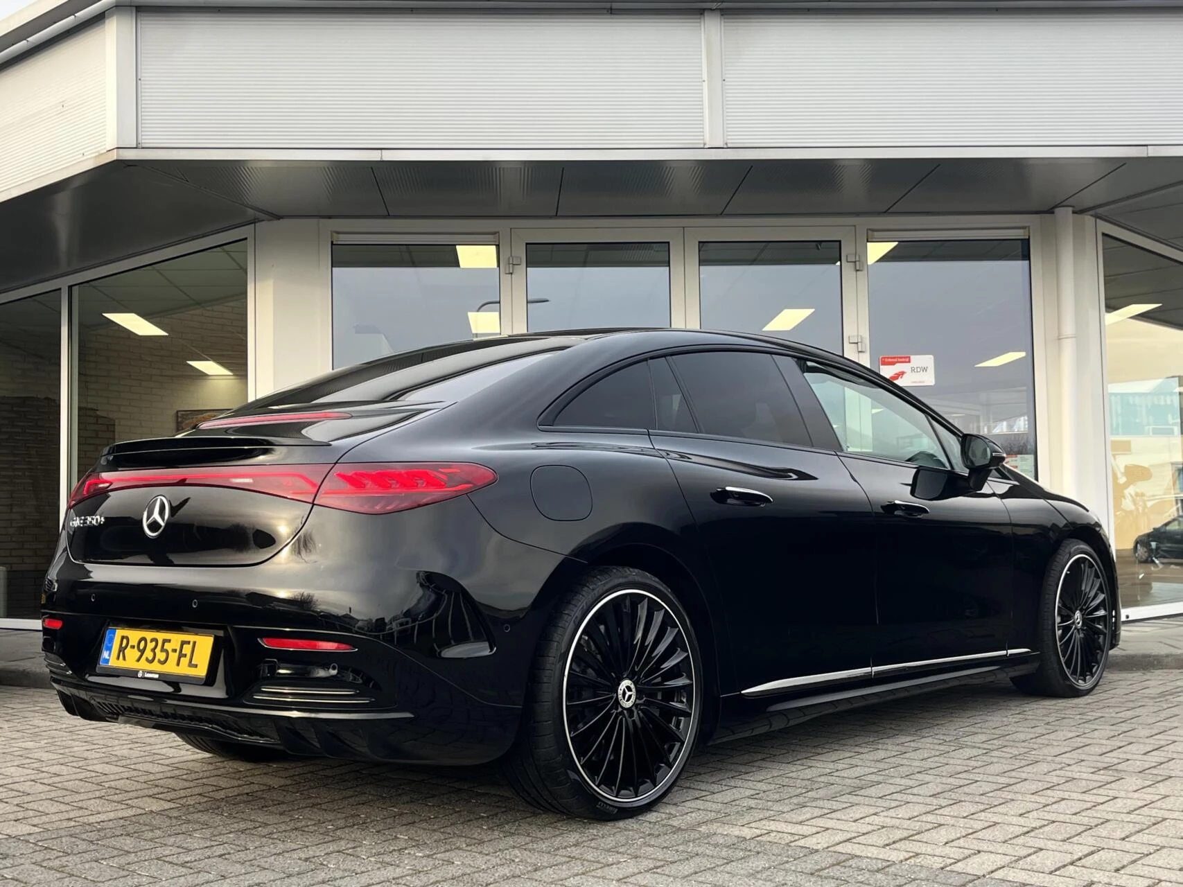 Hoofdafbeelding Mercedes-Benz EQE