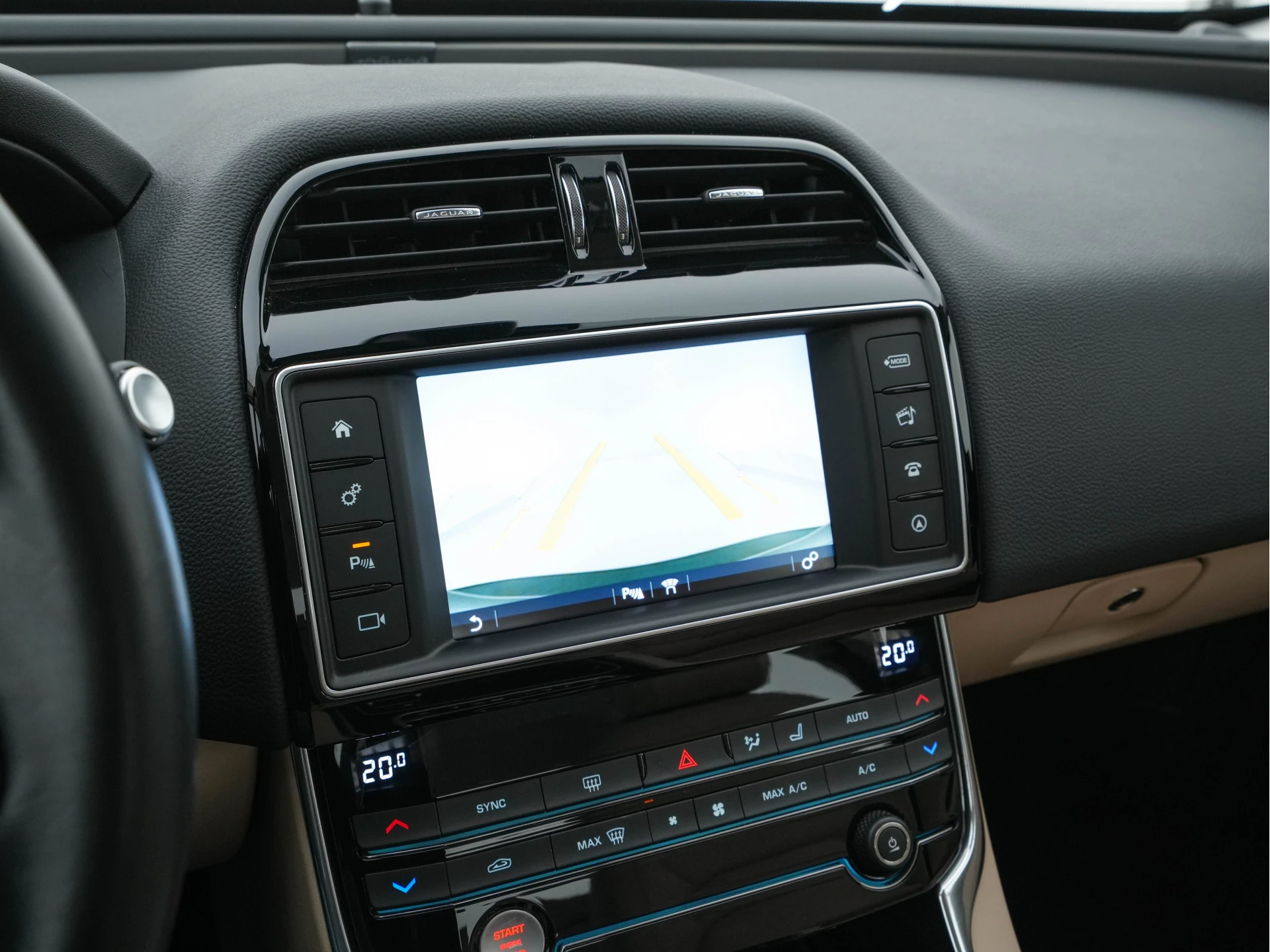 Hoofdafbeelding Jaguar XE