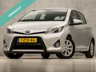 Toyota Yaris 1.5 Full Hybrid Sport Automaat (NAVIGATIE, CAMERA, CLIMATE, STUURWIELBEDIENING, CRUISE, BLUETOOTH, NIEUWE APK, NIEUWSTAAT)