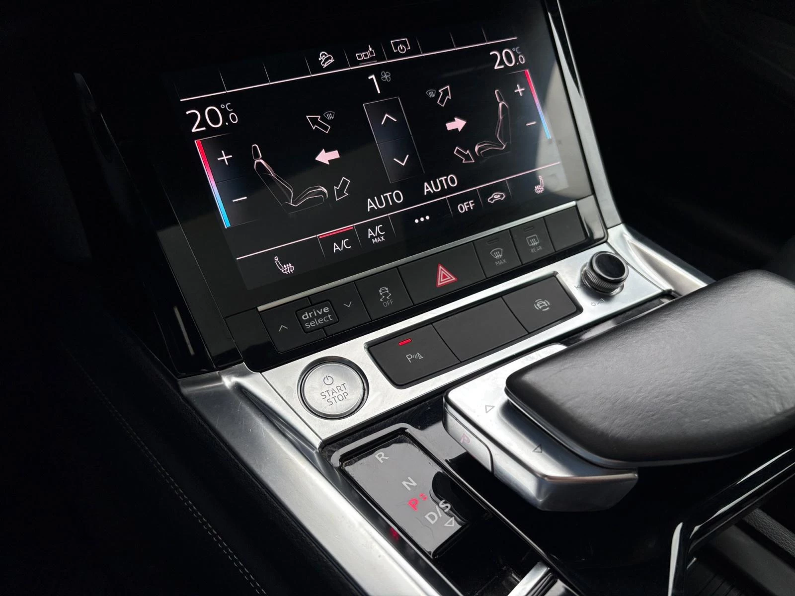 Hoofdafbeelding Audi e-tron