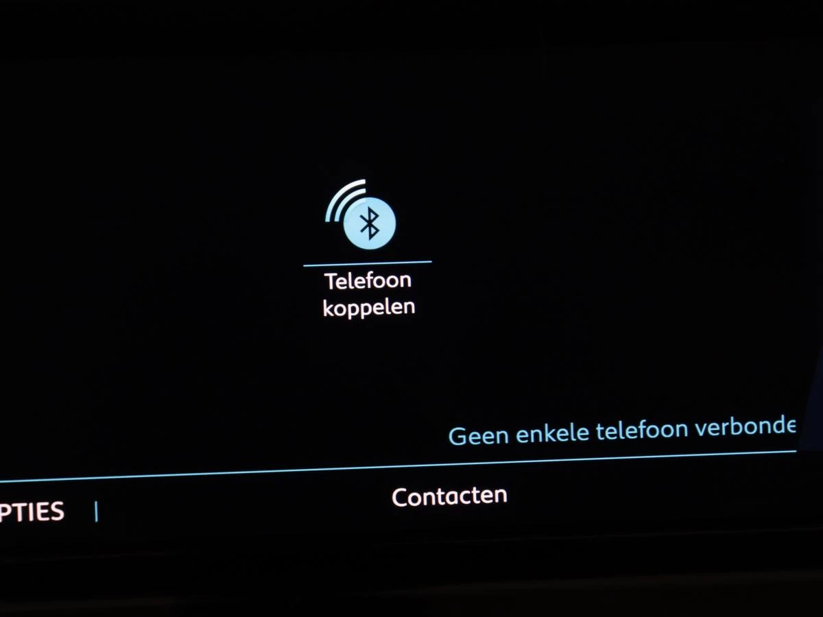 Hoofdafbeelding Peugeot e-2008