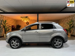 Hoofdafbeelding SsangYong Korando SsangYong Korando 2.0 Sapphire Garantie Trekhaak Pano Leder StoelVW Cruise Bluetooth Airco Rijklaar