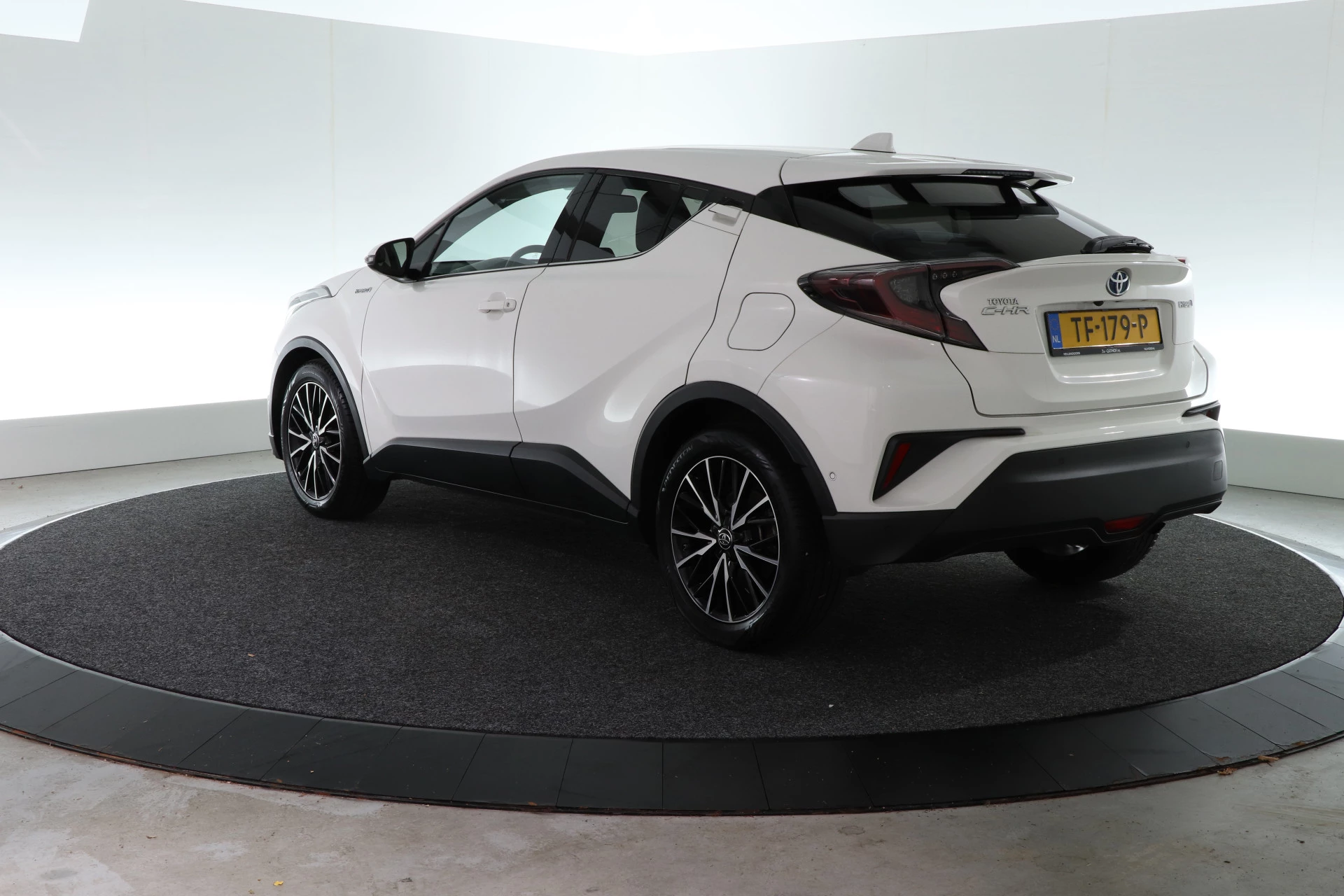 Hoofdafbeelding Toyota C-HR