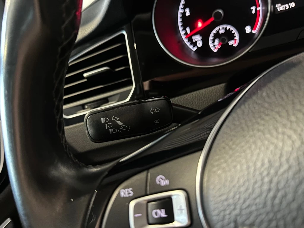 Hoofdafbeelding Volkswagen Golf Sportsvan
