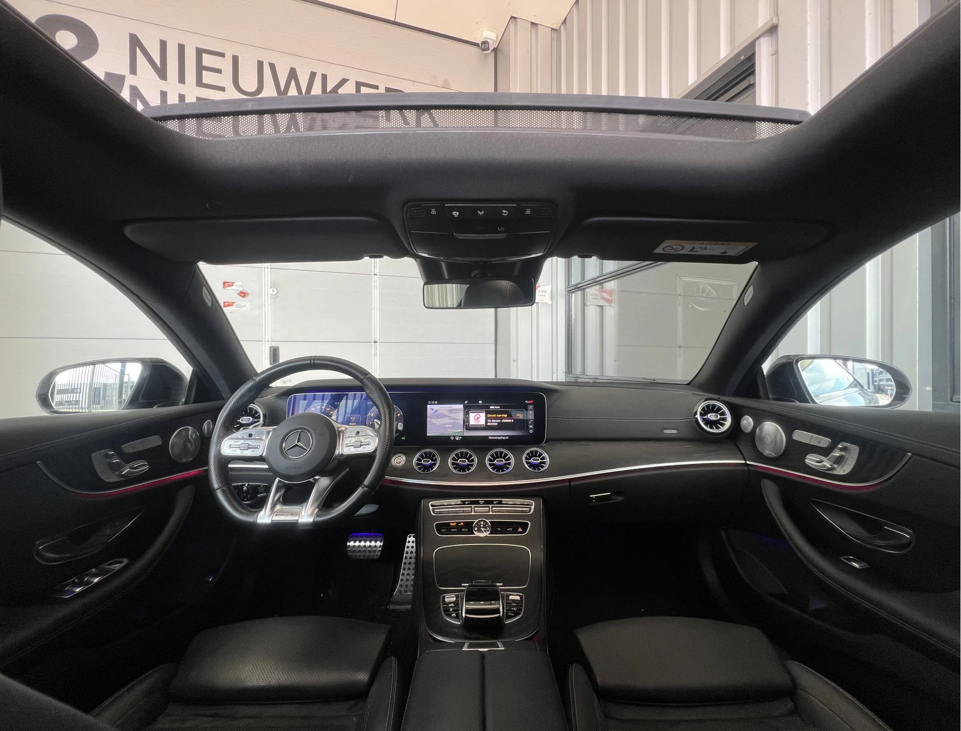 Hoofdafbeelding Mercedes-Benz E-Klasse