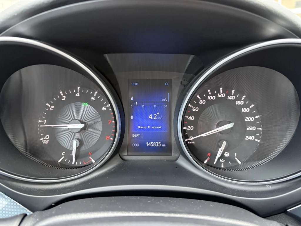 Hoofdafbeelding Toyota Avensis