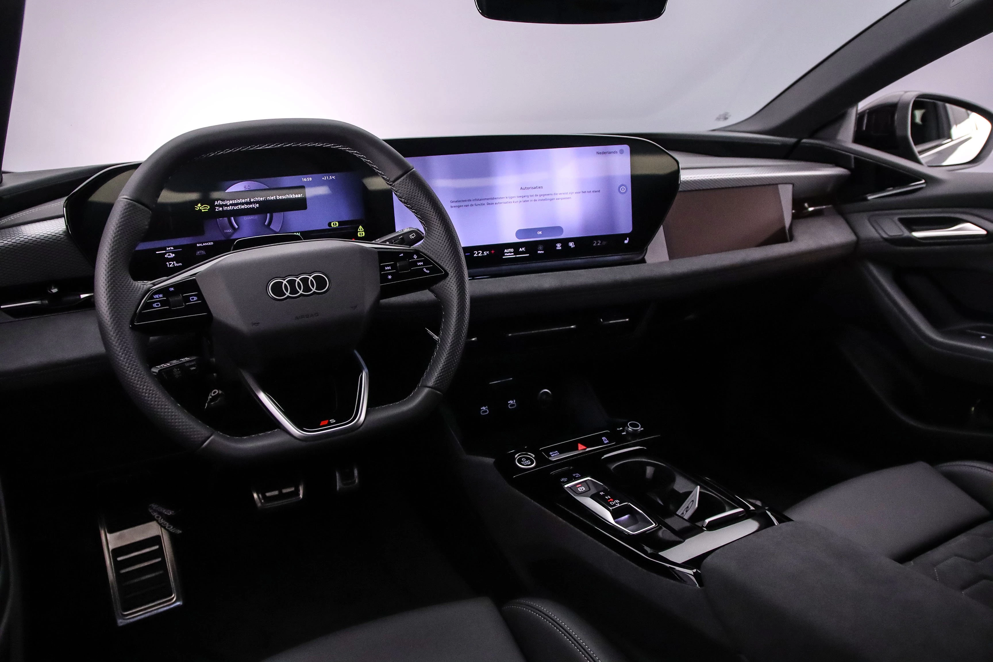 Hoofdafbeelding Audi A6 Avant e-tron