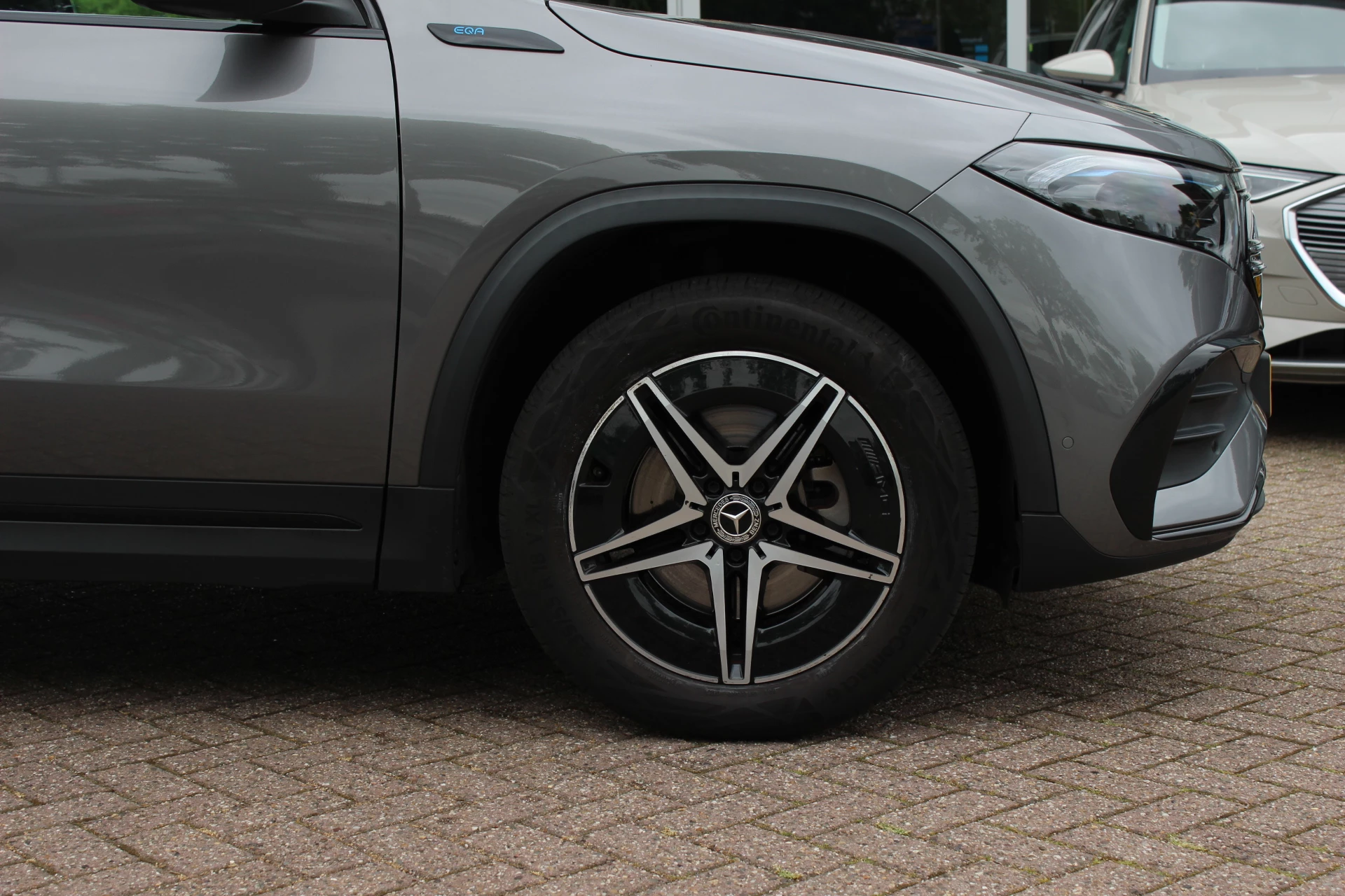 Hoofdafbeelding Mercedes-Benz EQA