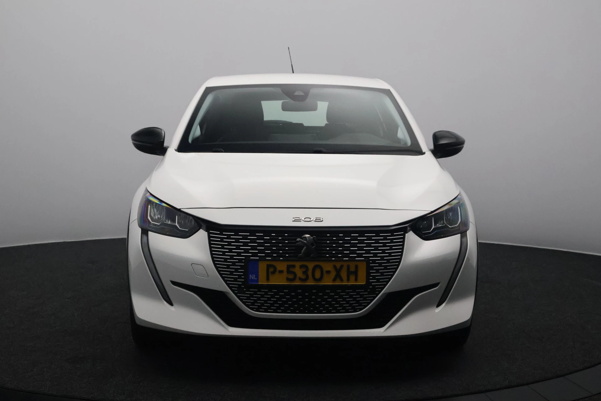 Hoofdafbeelding Peugeot e-208