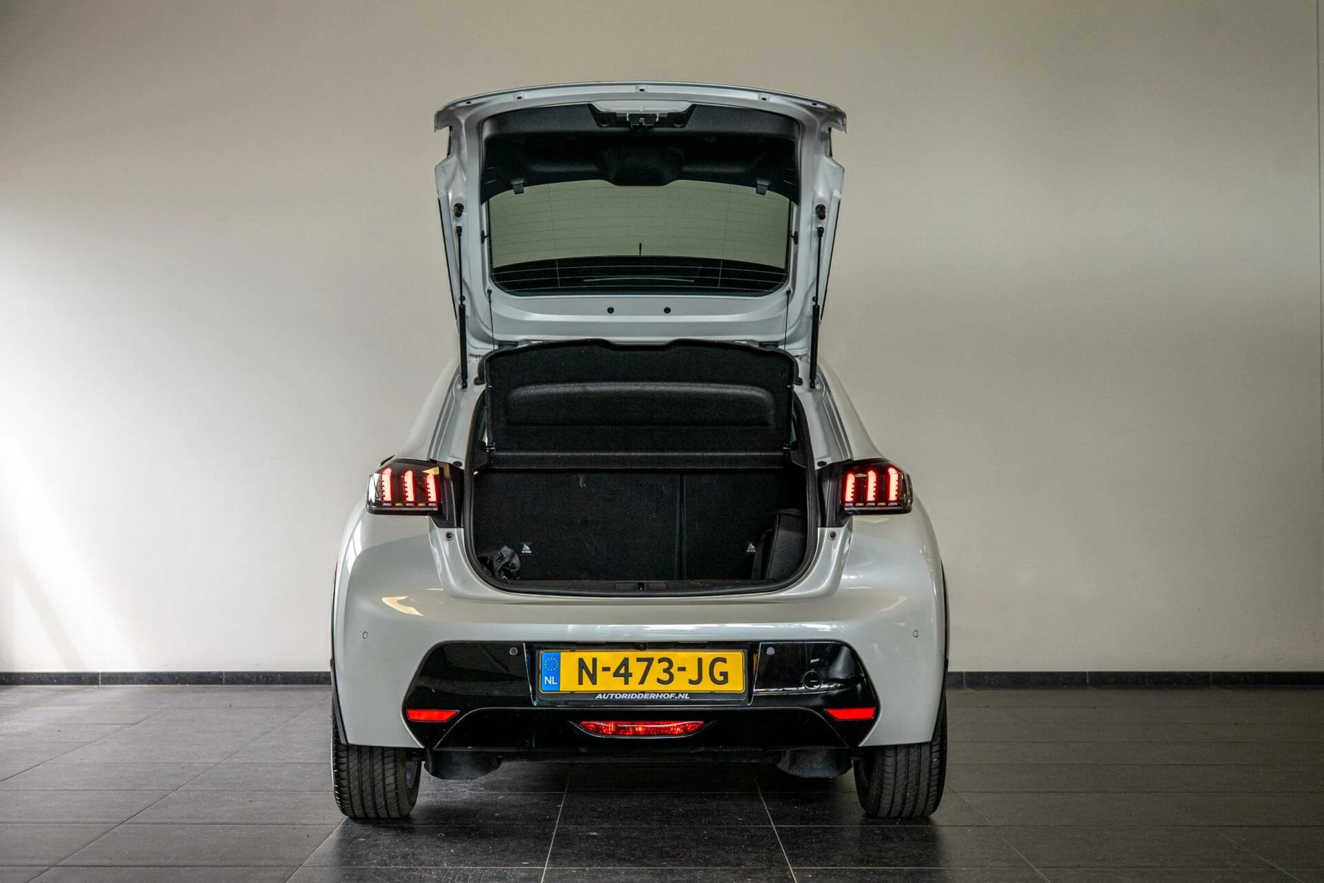 Hoofdafbeelding Peugeot e-208