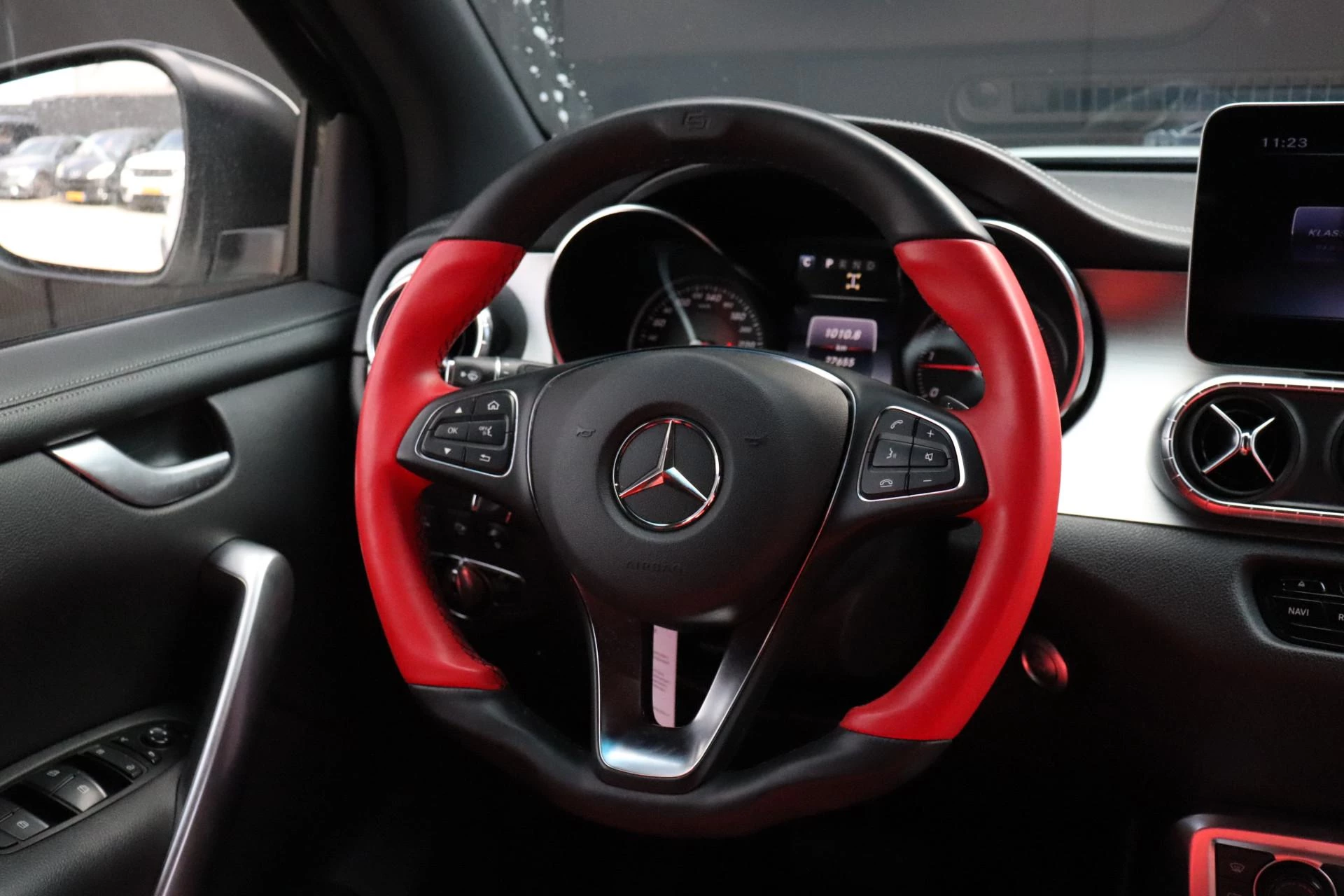 Hoofdafbeelding Mercedes-Benz X-Klasse