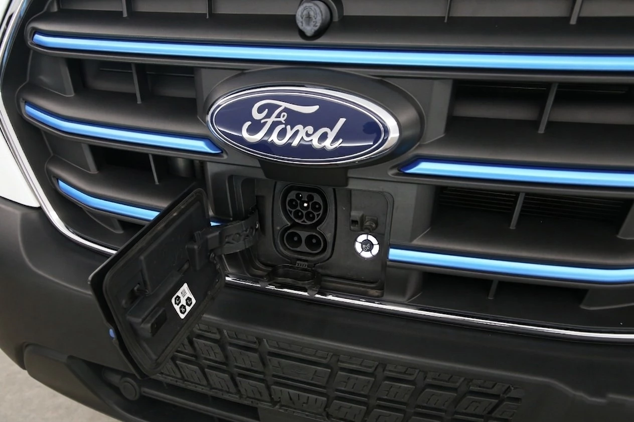 Hoofdafbeelding Ford E-Transit