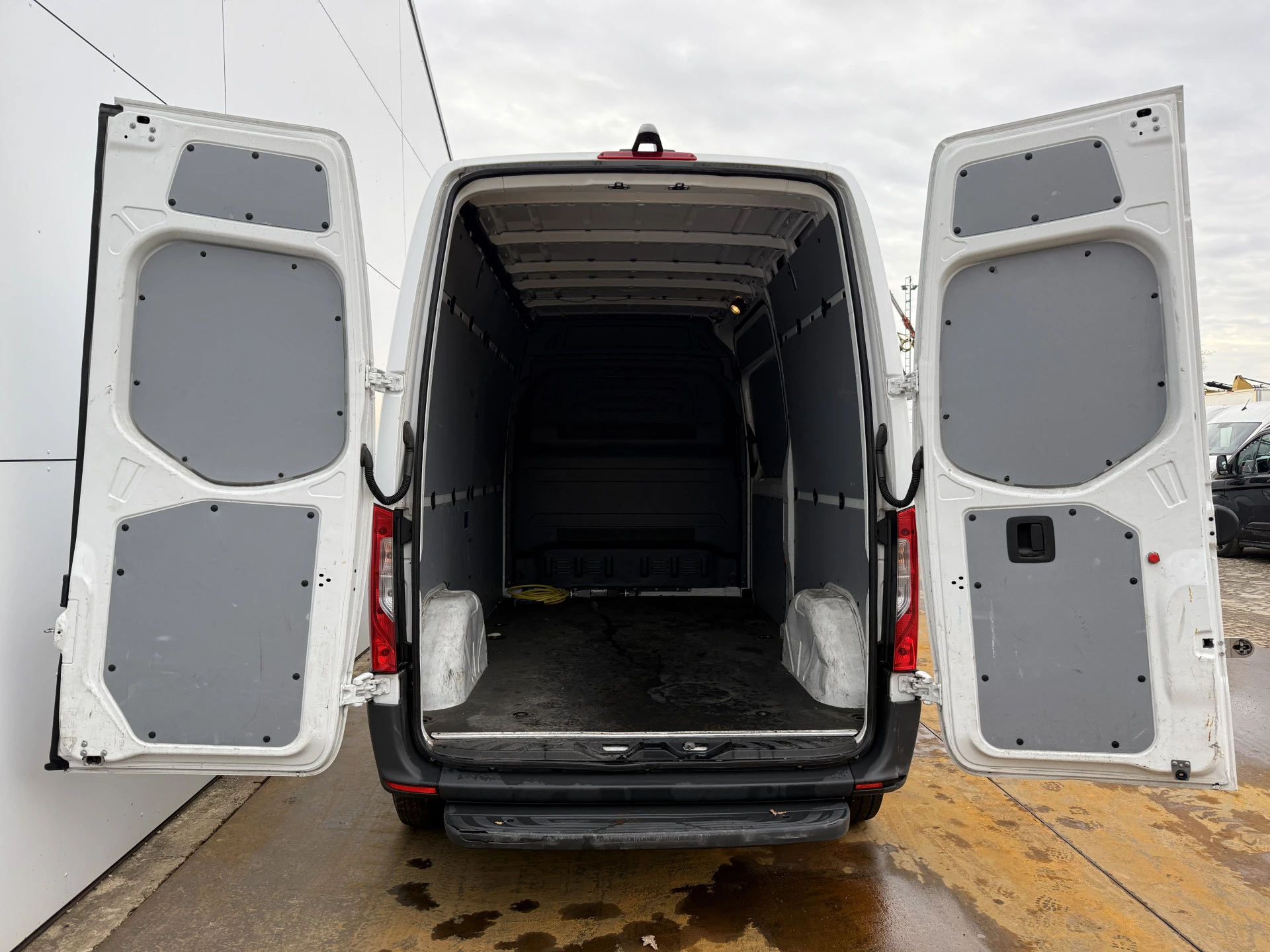 Hoofdafbeelding Mercedes-Benz eSprinter