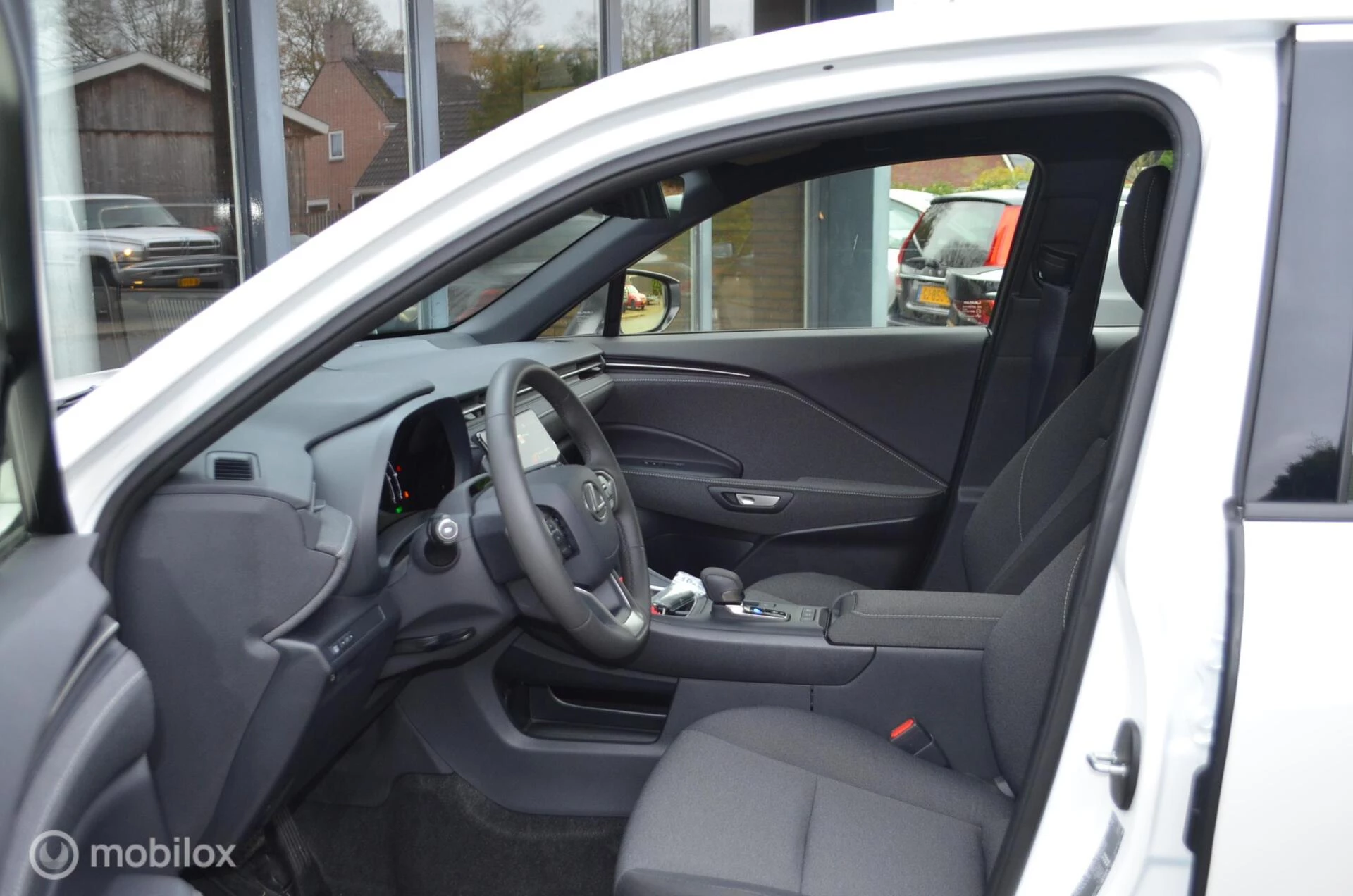 Hoofdafbeelding Lexus LBX