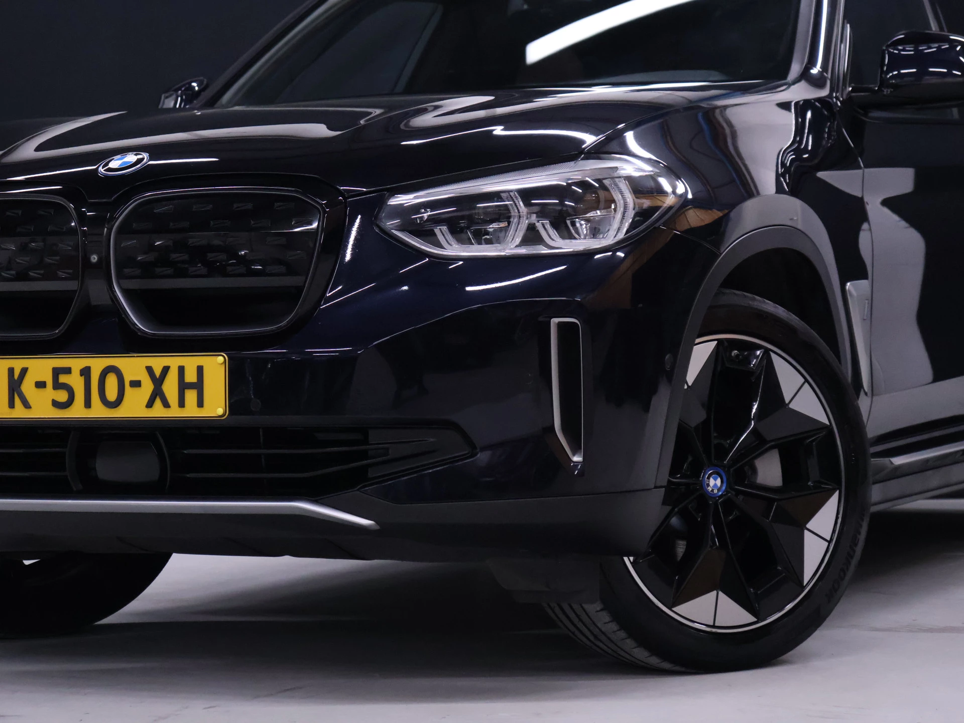 Hoofdafbeelding BMW iX3