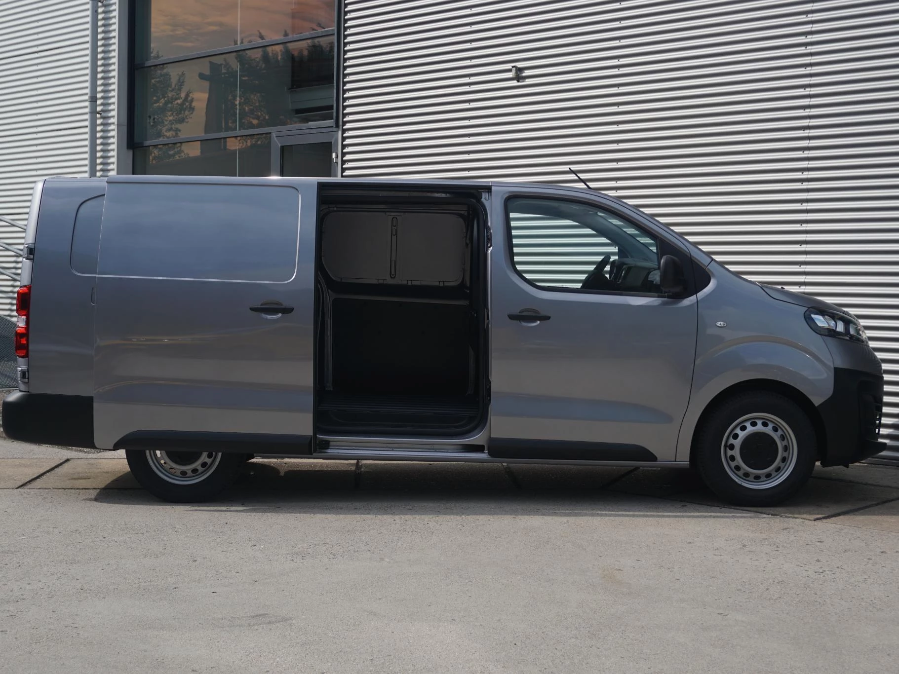 Hoofdafbeelding Opel Vivaro-e