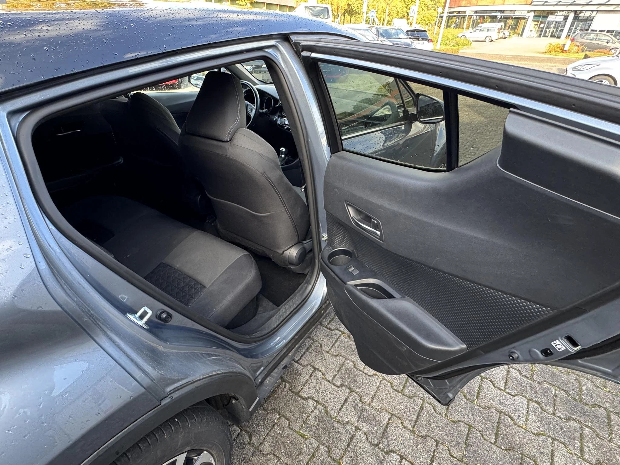 Hoofdafbeelding Toyota C-HR