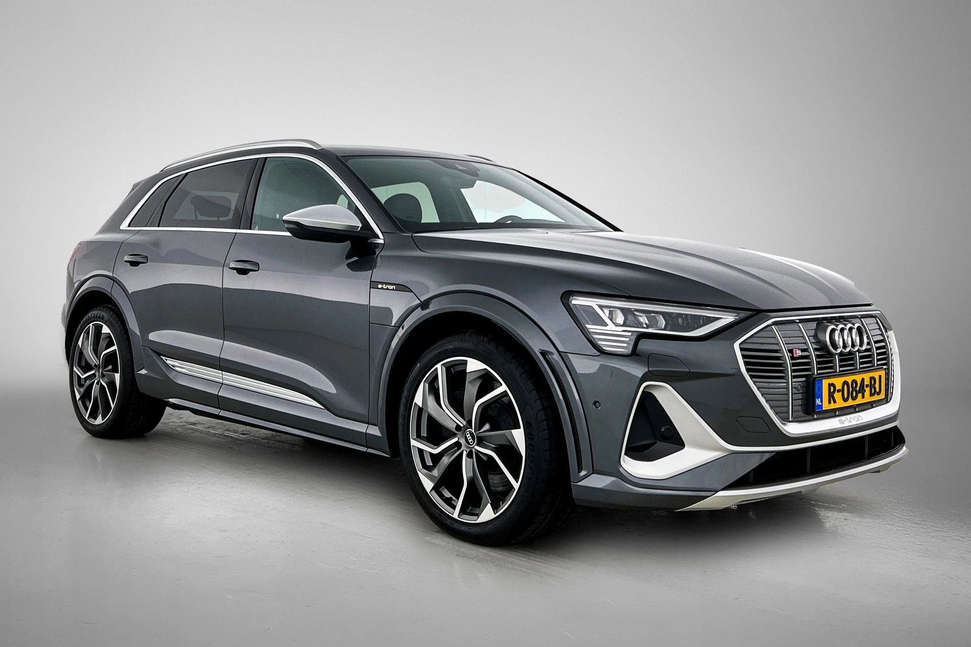 Hoofdafbeelding Audi e-tron