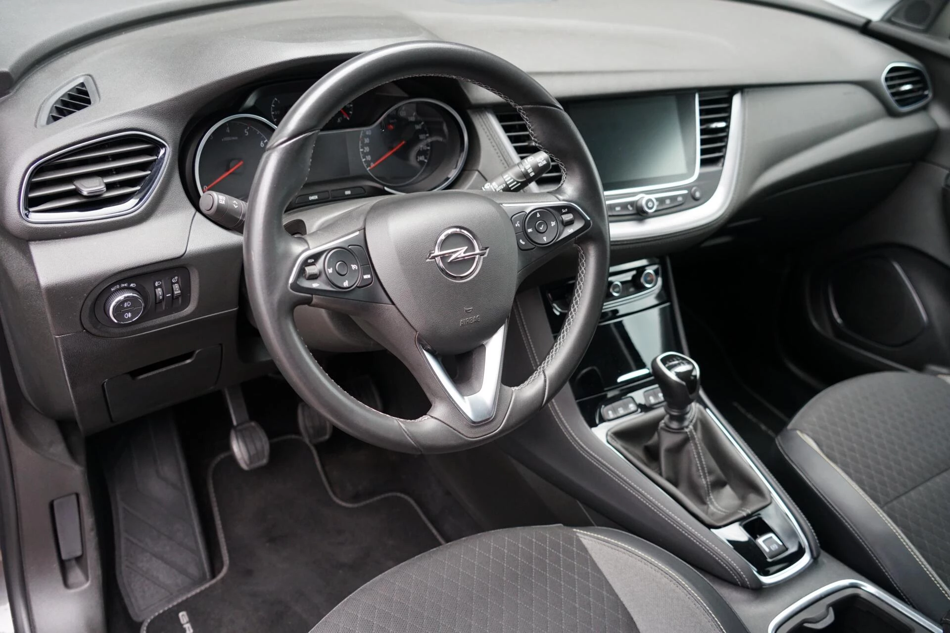 Hoofdafbeelding Opel Grandland X