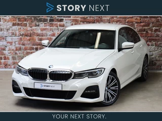 BMW 3 Serie Sedan 318i High Executive M Sport Pakket Automaat / Live Cockpit Professional / Laserlight / Driving Assistant / Extra Getint Glas / 18 Inch / DAB / Achteruitrijcamera / Hifi / Shadow Line / Ambiance Verlichting / Leder / Stoelverwarming voor+achter