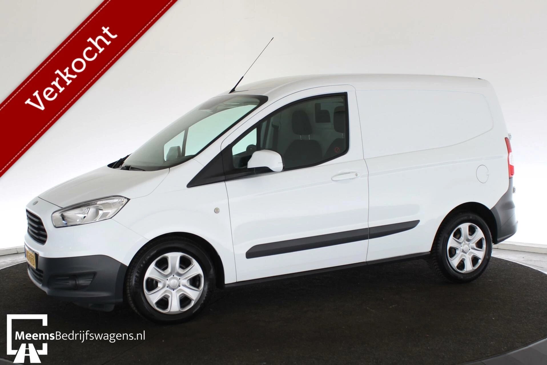 Hoofdafbeelding Ford Transit Courier