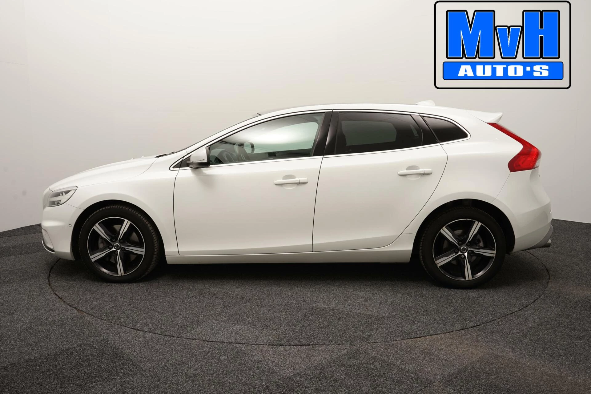 Hoofdafbeelding Volvo V40