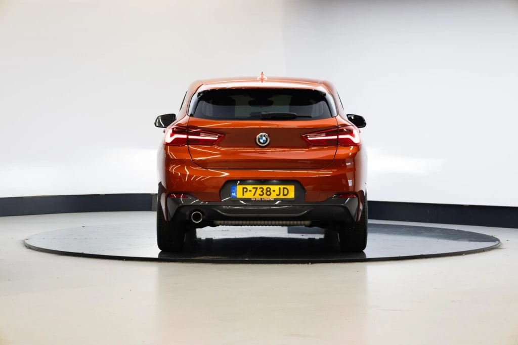 Hoofdafbeelding BMW X2