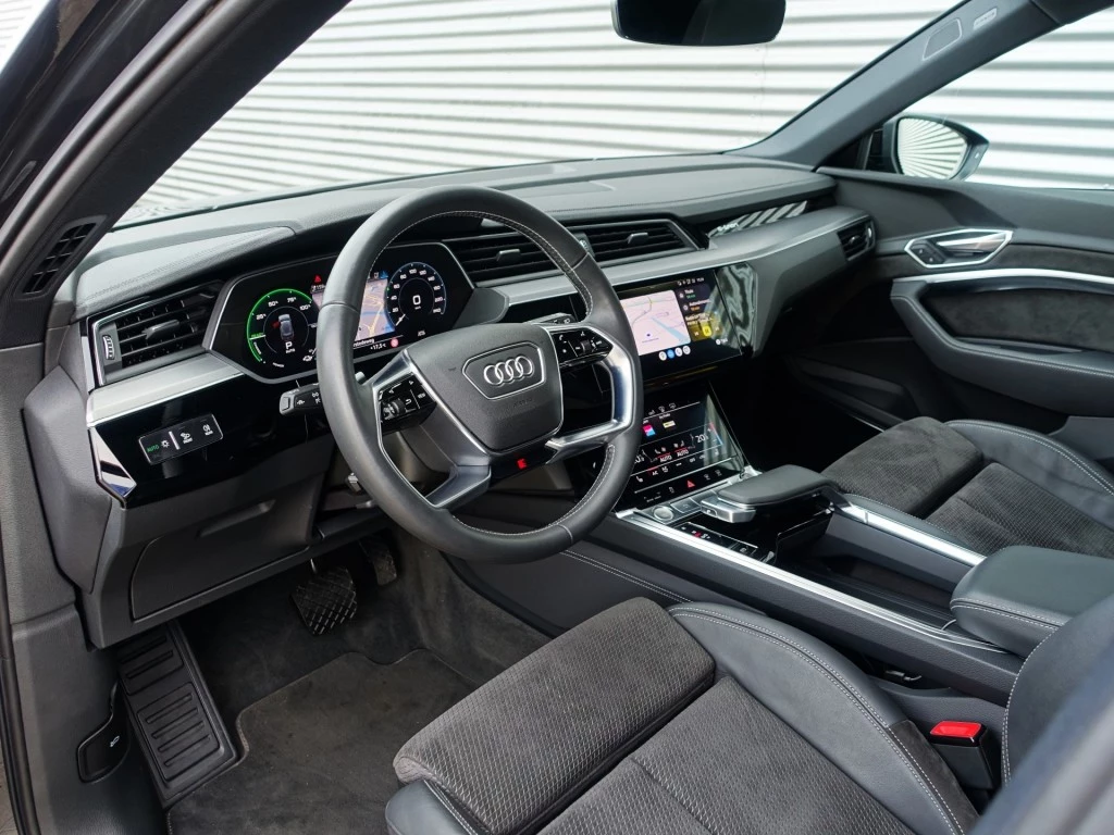 Hoofdafbeelding Audi e-tron