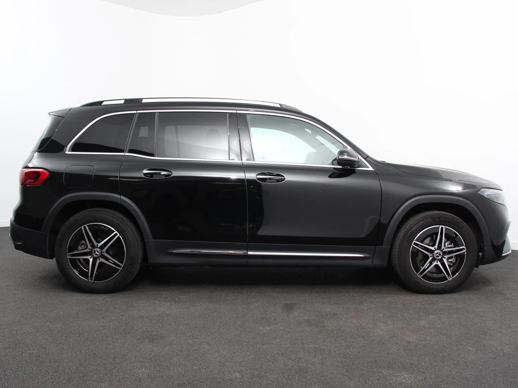 Hoofdafbeelding Mercedes-Benz EQB