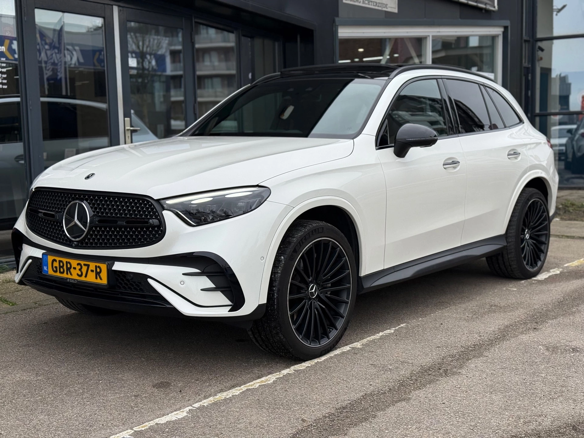 Hoofdafbeelding Mercedes-Benz GLC