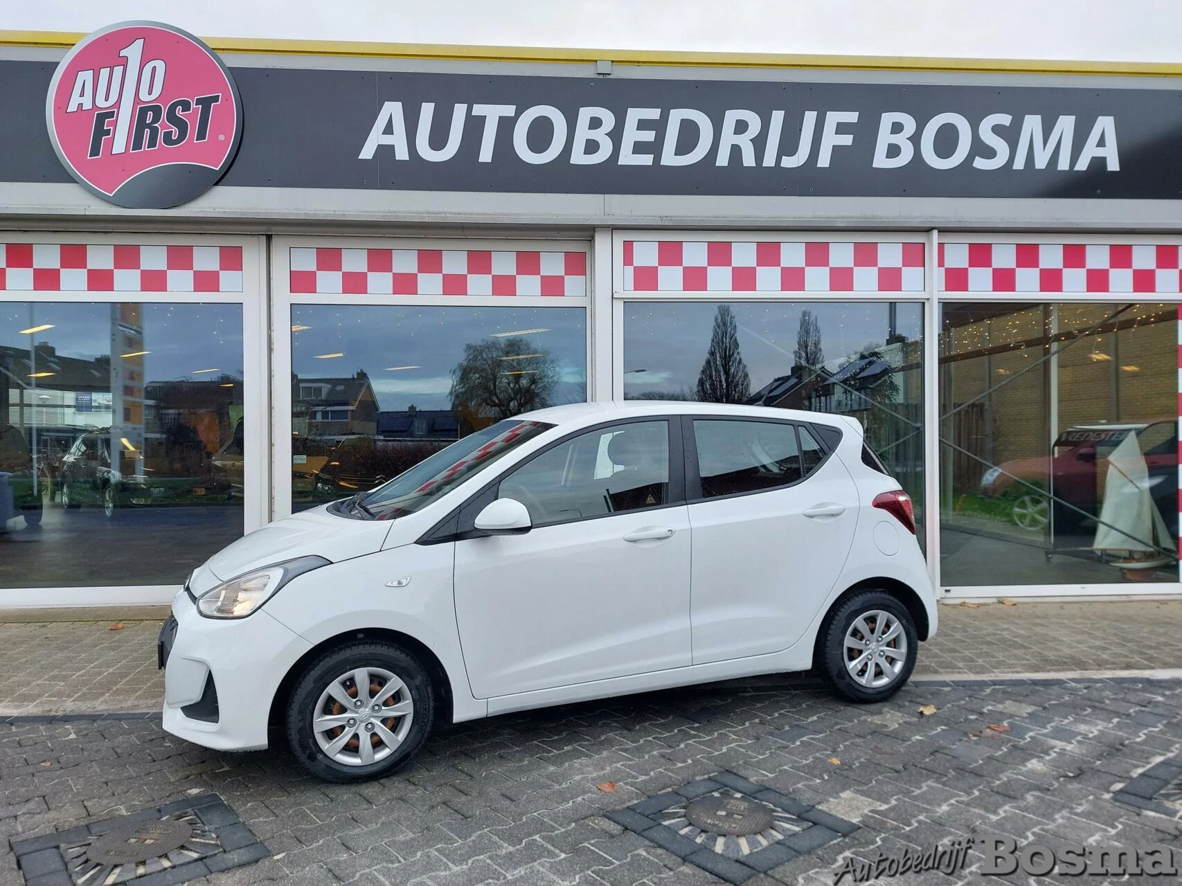 Hoofdafbeelding Hyundai i10
