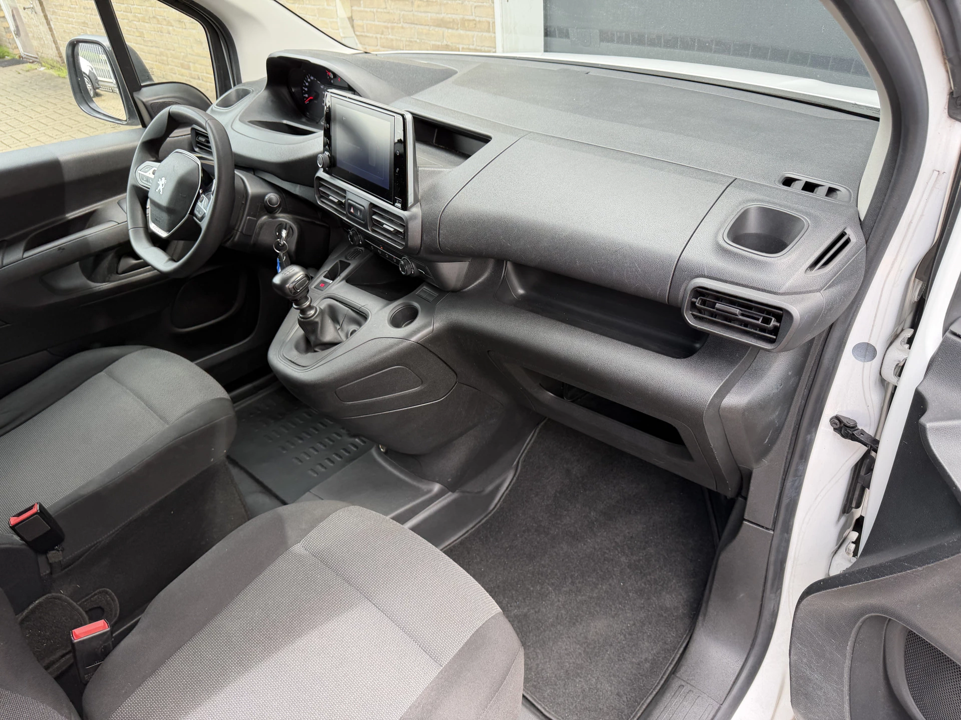 Hoofdafbeelding Peugeot Partner