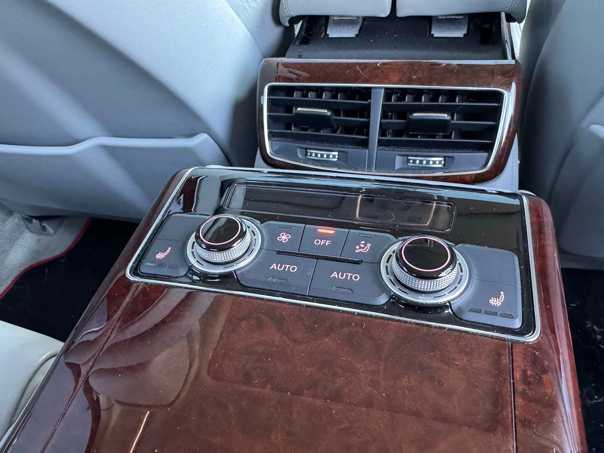 Hoofdafbeelding Audi A8