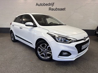 Hoofdafbeelding Hyundai i20 Hyundai i20 1.0 T-GDI Premium Clima Carplay Leder Stoelverw, Camera Navi Incl 12Mnd Garantie
