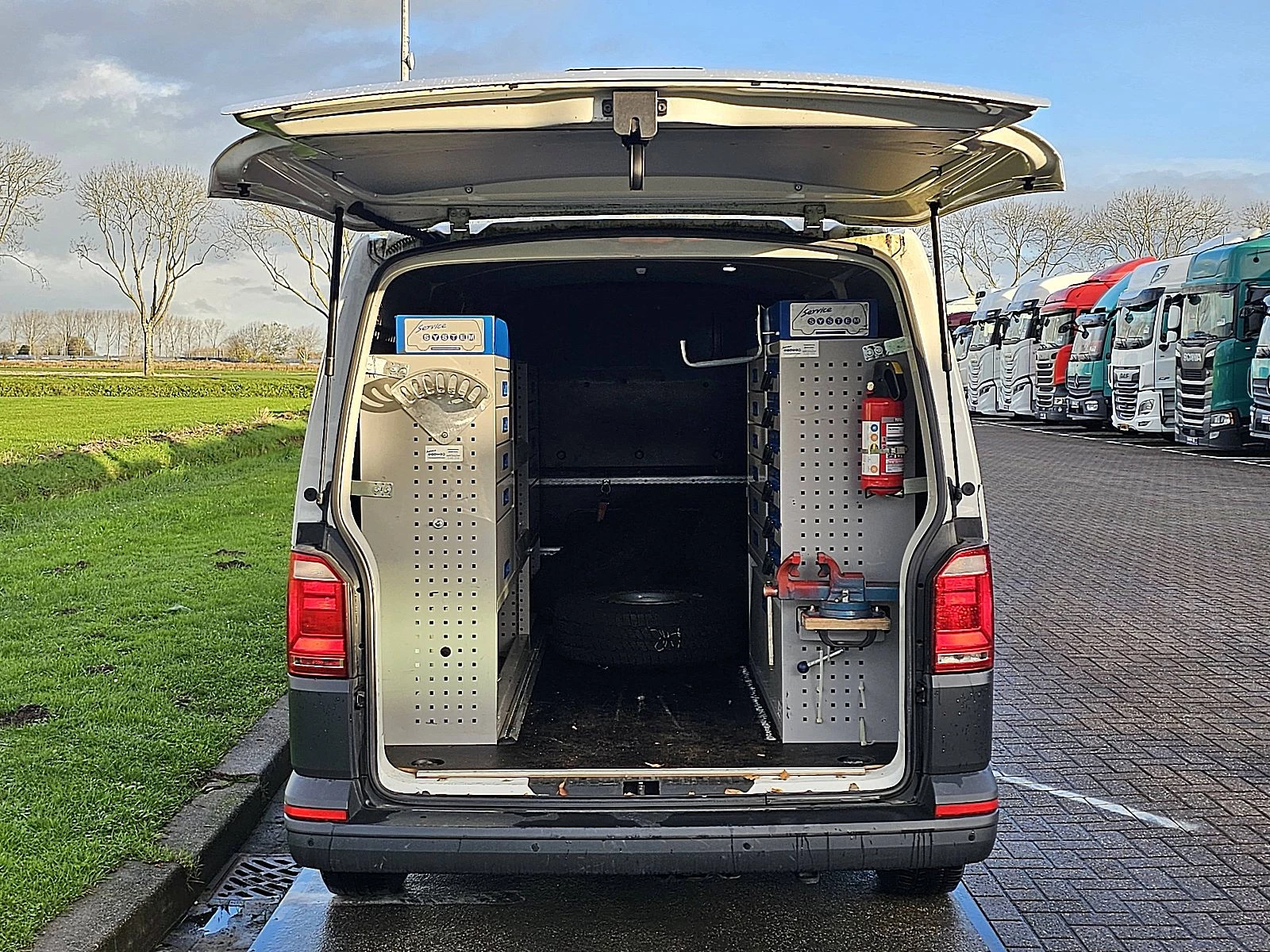 Hoofdafbeelding Volkswagen Transporter